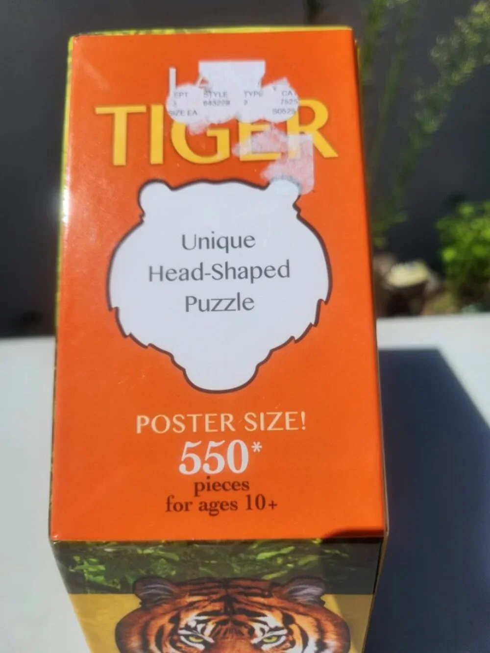 I am Tiger 550 Piece Head Shaped Jigsaw Puzzle Madd Capp Finished size: 28